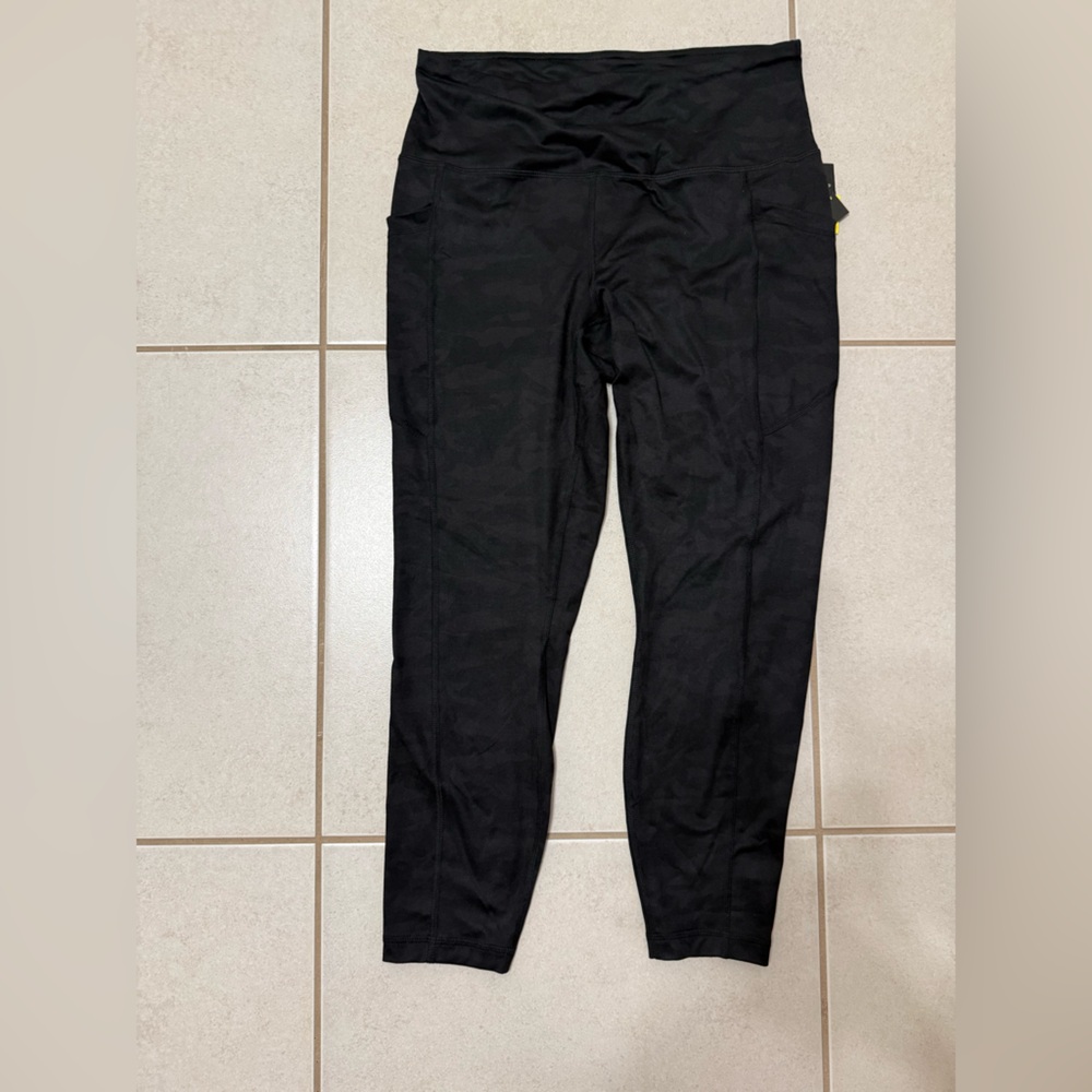 Velocity camouflage leggings